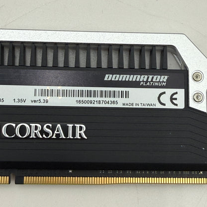 CORSAIR Dominator Platinum DDR4 32GB (2x16) RAM 3000MHZ Black Memory Kit