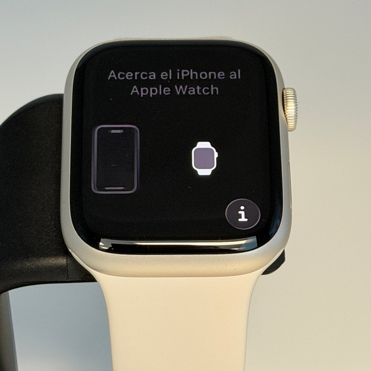 Apple Watch Series 8 GPS 45mm Silver A2771 2022 Sport Band Used