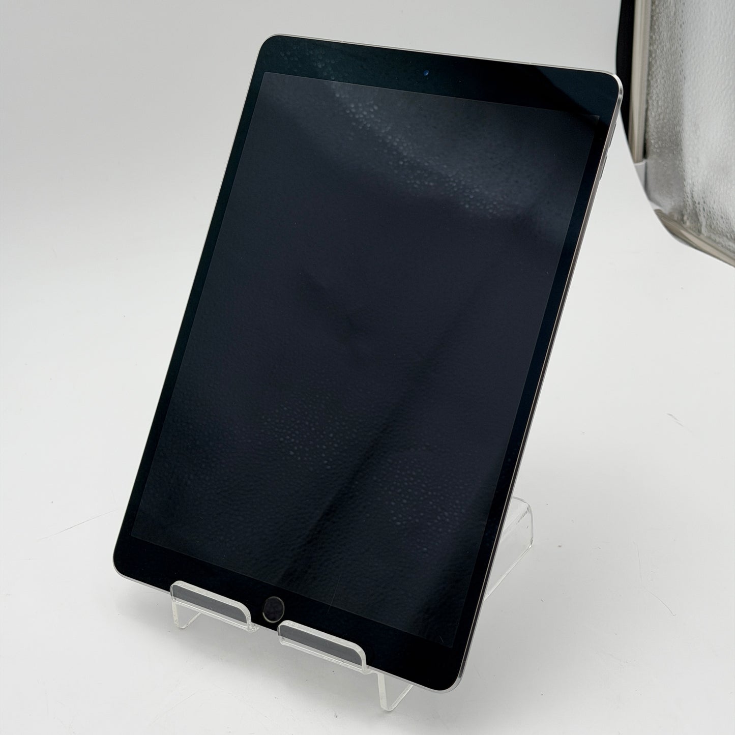 Apple iPad Pro 10.5-inch A1709 64GB Cellular Unlocked Silver Used With Box