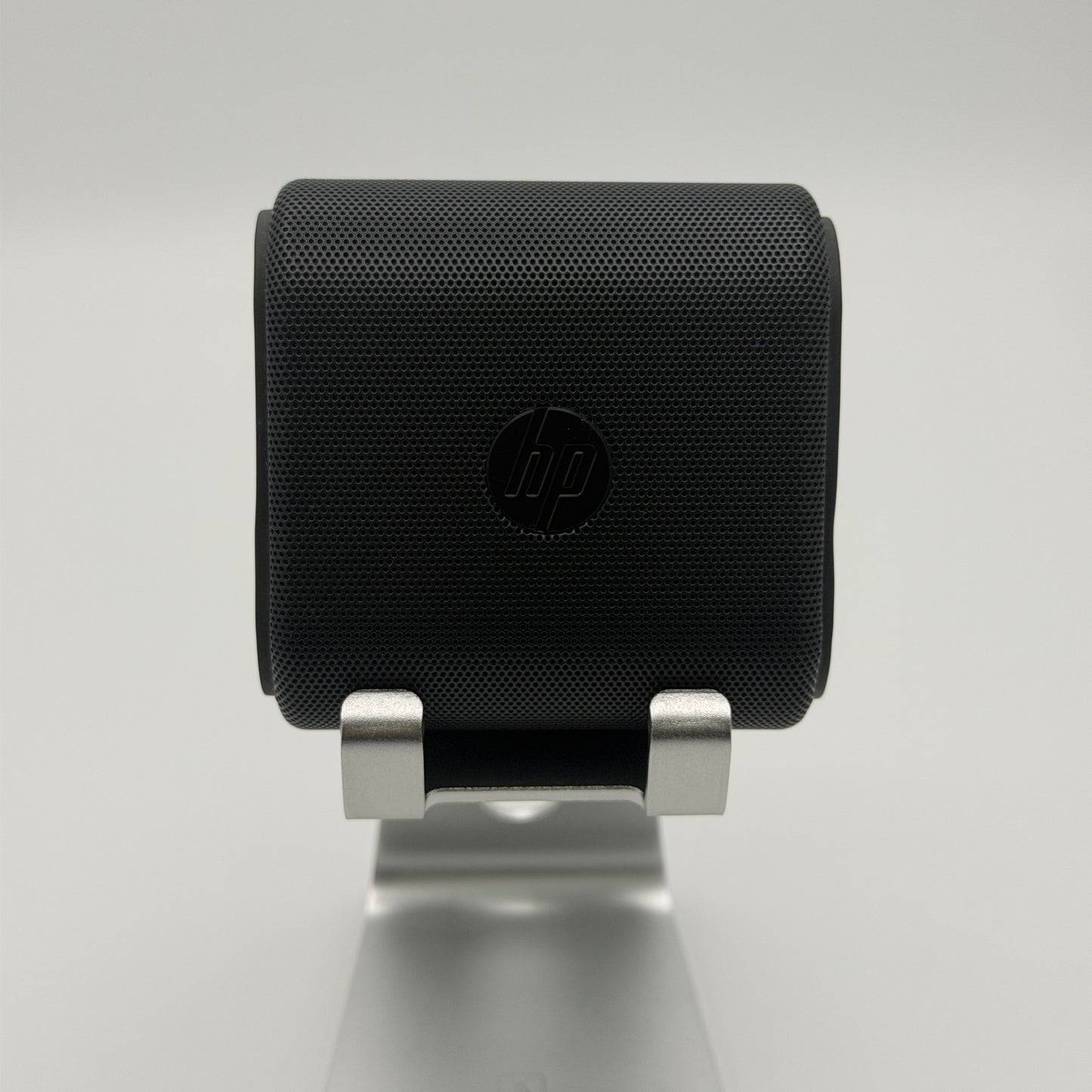 HP Black Roar Mini Bluetooth Speaker Black, Used A