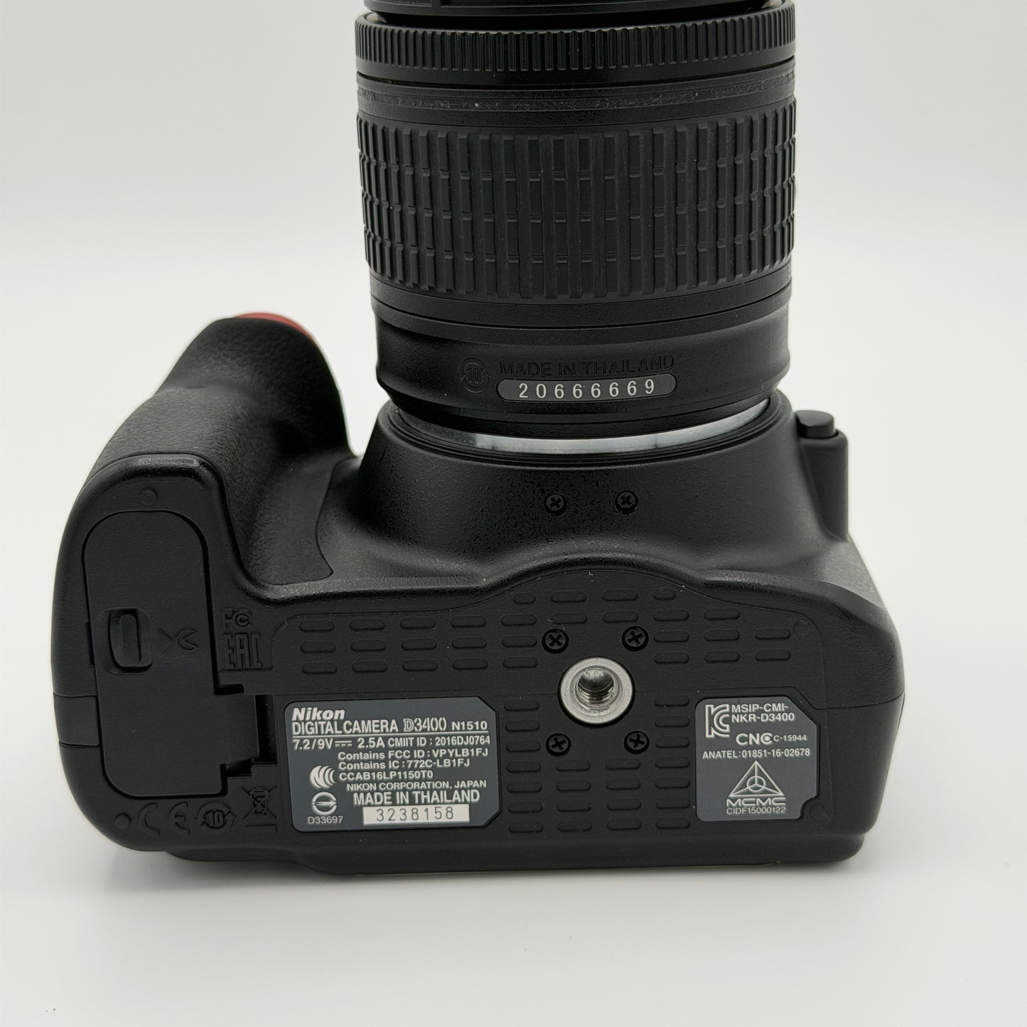 Nikon D3400 Digital Camera With Charger And Lens