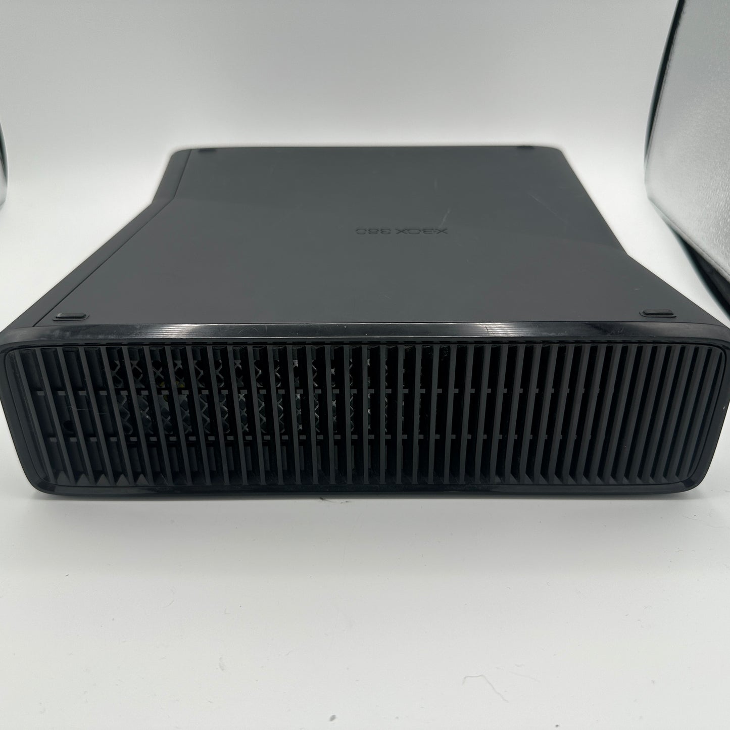 Microsoft Xbox 360 S (1439) 2010 Console 256GB READ