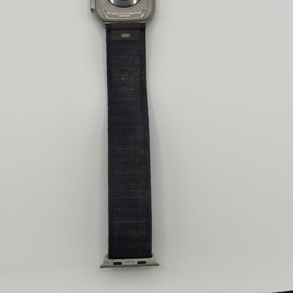 Apple Watch Ultra A2622 (2022) 49mm Silver Titanium GPS + Cellular Smart Watch with Alpine Loop