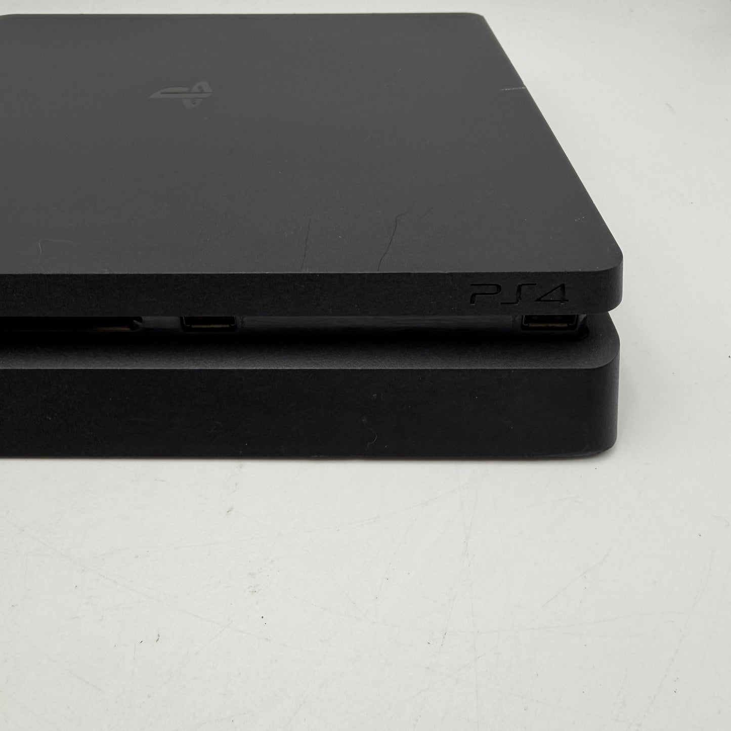 Sony PlayStation 4 Slim CUH-2215A 500GB w/ Controller Software Version 11.0