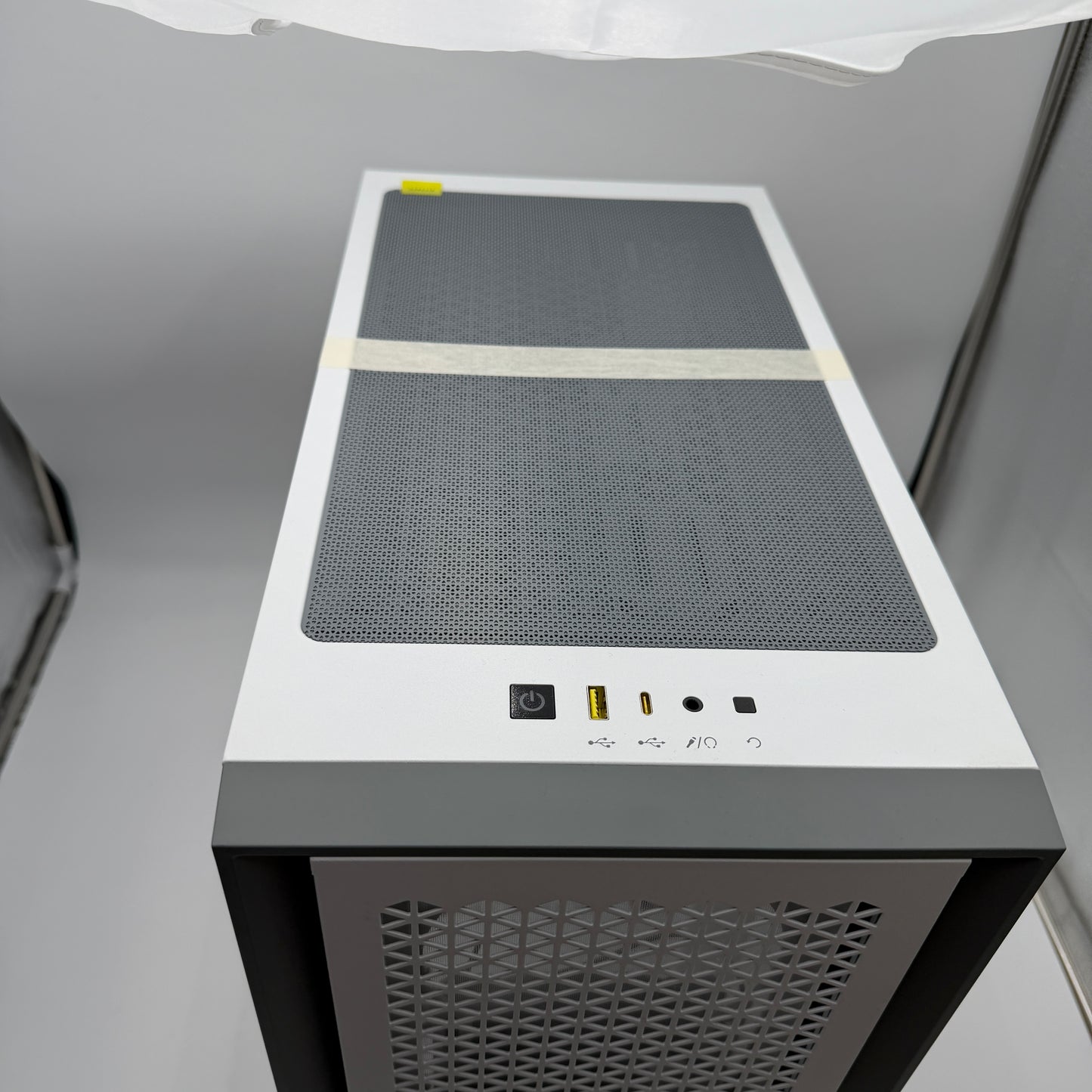 CORSAIR 4000D AIRFLOW Tempered Glass Mid-Tower ATX Case White