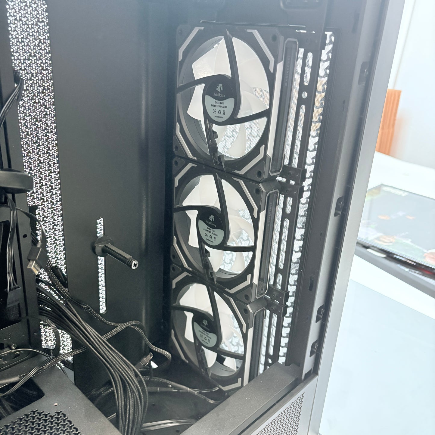 CORSAIR FRAME 4000 Series Medium Computer Case With Power Supply & CPU Cooler