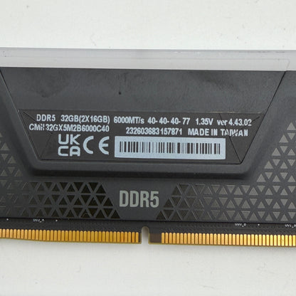 CORSAIR RGB 32GB (2x16GB) DDR5 6000MHz RAM CMH32GX5M2E6000C36