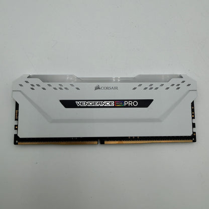 CORSAIR Vengeance Pro RGB 16GB RAM DDR4 White Used