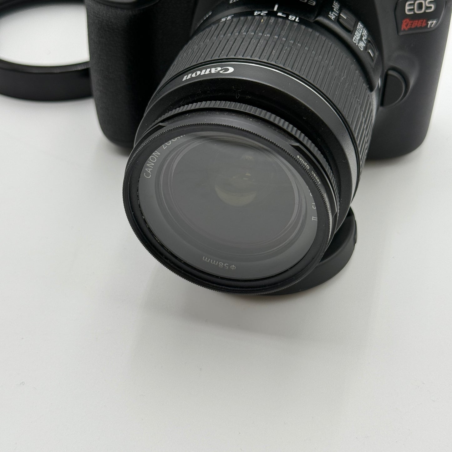 Canon Rebel T7 EOS 1500D DSLR Camera Kit W/ 18-55mm Lens Carrying Case