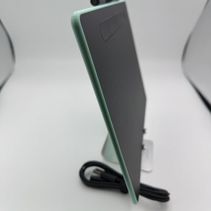 Wacom Intuos M CTL-6100 Creative Drawing Pen Tablet with Pen 4K