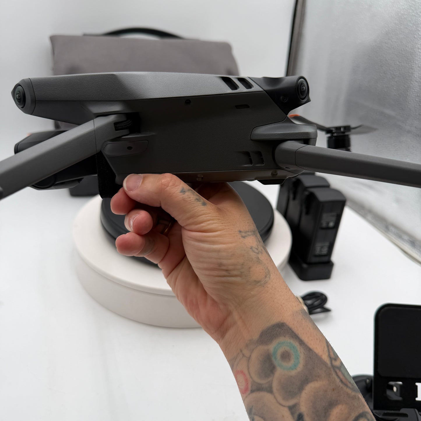DJI Mavic 3 Classic Drone w/ Smart Remote, Case and 3 Batteries