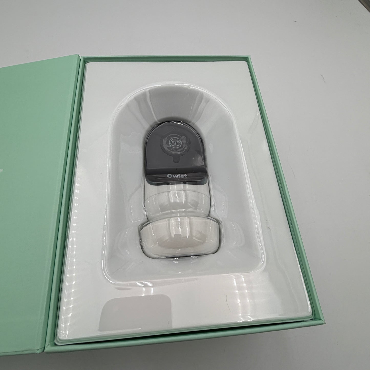 Owlet Cam 2 Security Camera White New Open Box
