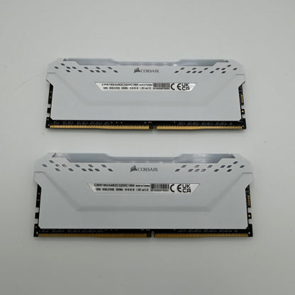 Corsair Vengeance RGB PRO 16GB DDR4 Memory Kit White 3200MHz CL16