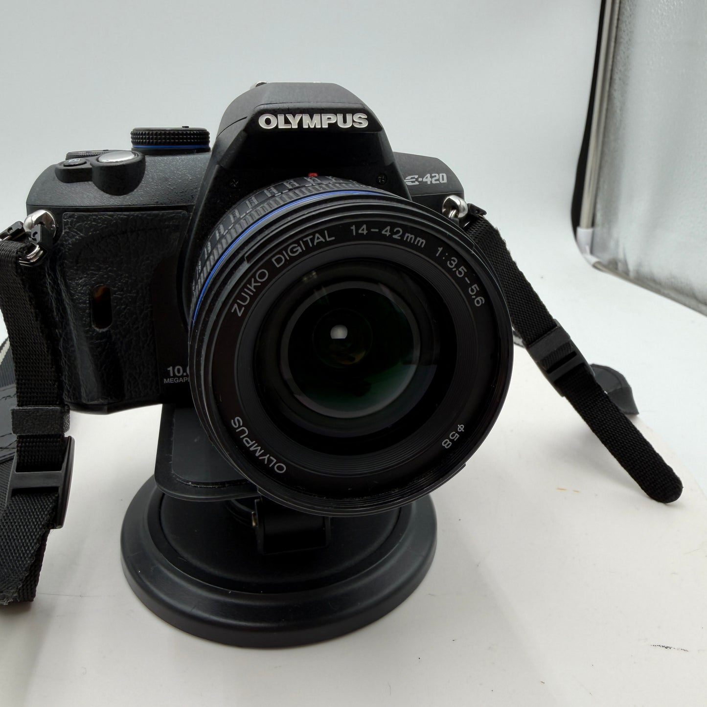Olympus E-420 Digital Camera - Black