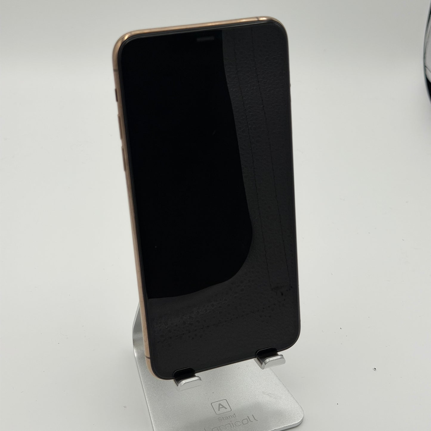 Apple iPhone 11 Pro Max 64GB Gold For Parts or Repair