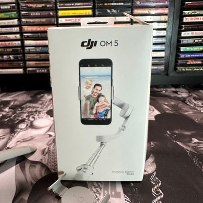 DJI OM 5 Osmo Mobile Gimble for Smart Phone
