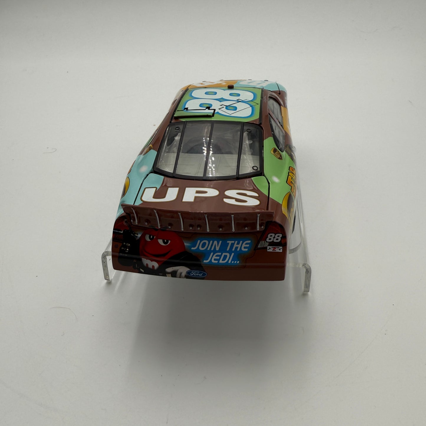 Action Racing Dale Jarret #88 UPS Star Wars III 2005 Taurus 1:24 Diecast Collectible