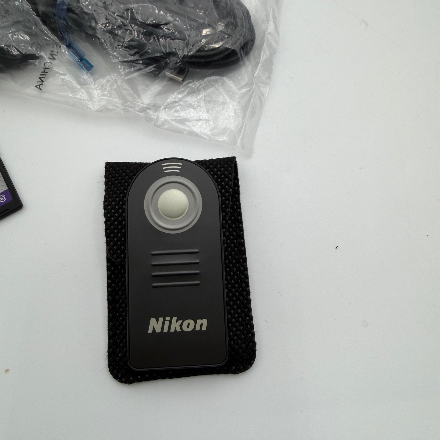Nikon 1 J1 Digital Camera White With Extras Shutter Count 268