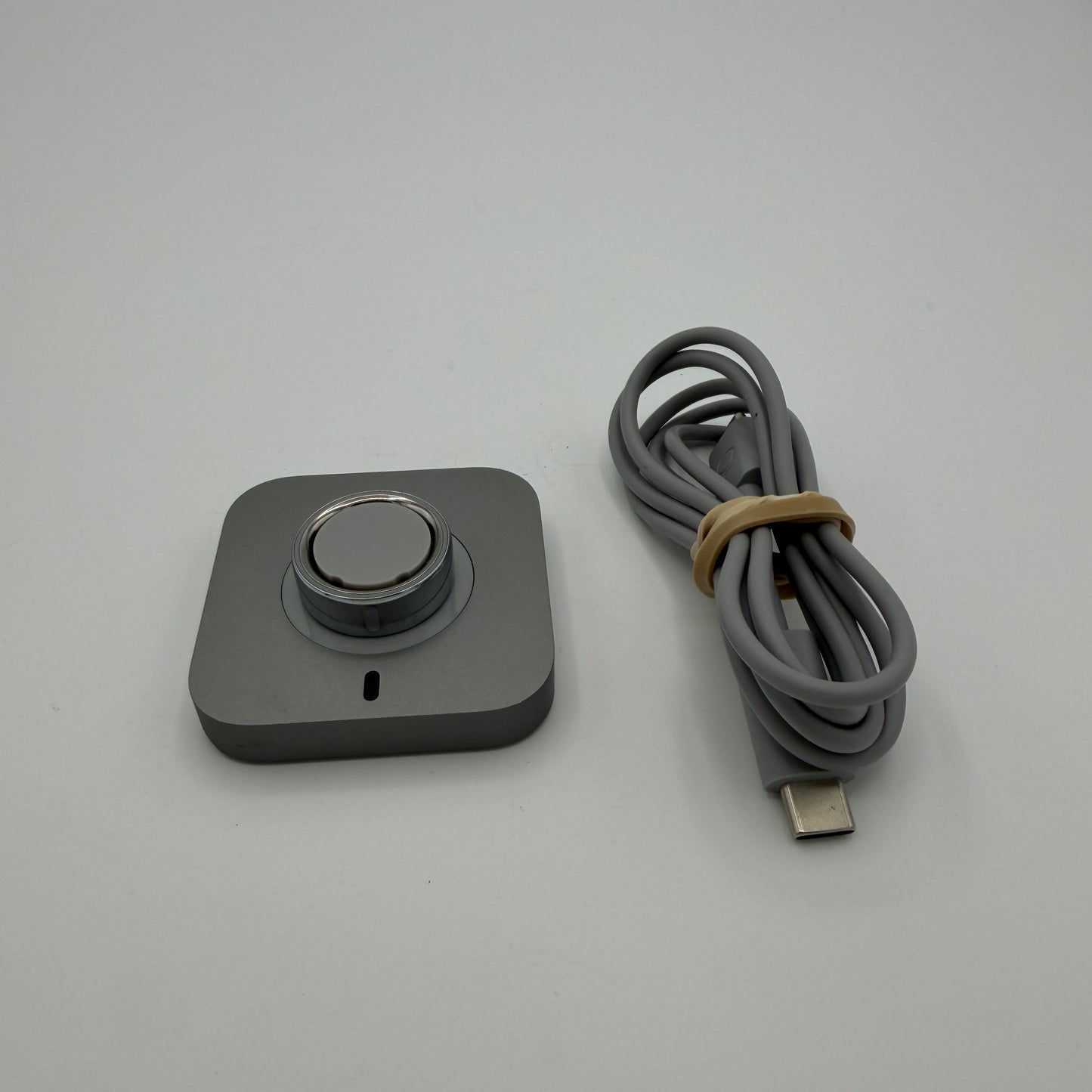 Oura Ring 4 Smart Ring Size 7 Black Silver with Charger and Base