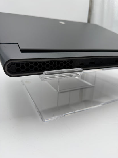 Alienware M17 R5 Gaming Laptop - 17-inch, AMD Ryzen 9, 32GB RAM, 2TB, RX 6850M XT READ