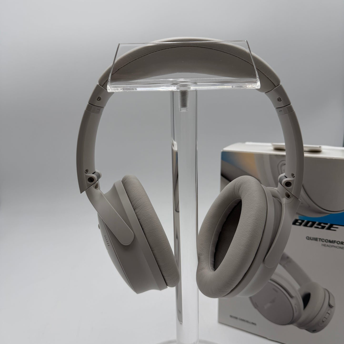 Bose QuietComfort Headphones 5V White Smoke with Box