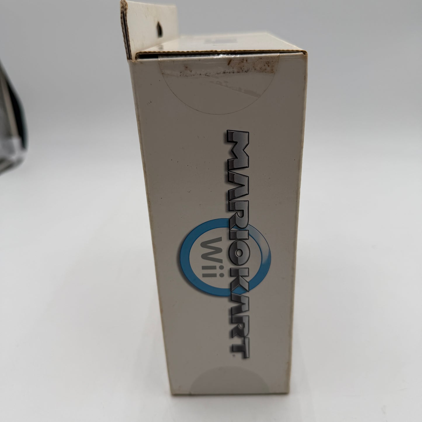 Wii Mario Kart Wii Used with Box and Racing Wheel Excellent Condition