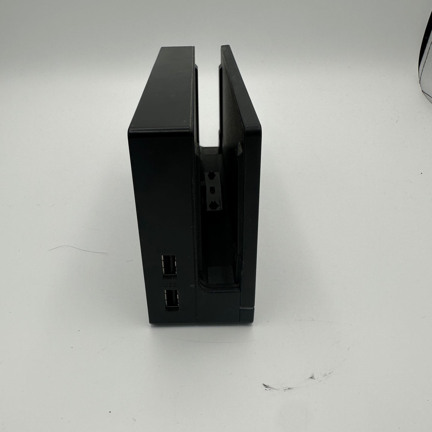 Nintendo Switch HAC-001 2017 32gb With Dock, Cables and Carrying Case