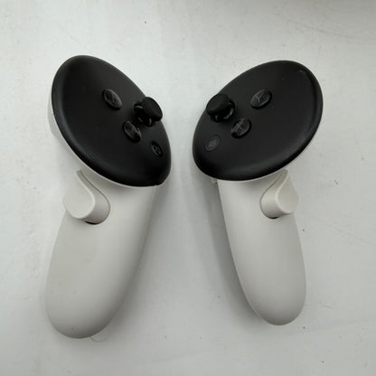 Meta Quest 3s VR Virtual Reality Headset 128GB White with Controllers READ