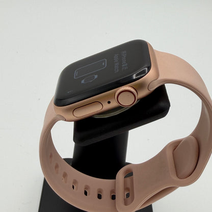 Apple Watch SE Cellular A2353 40mm Rose Gold Aluminum GPS + Cellular Smart Watch