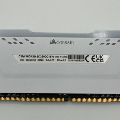 Corsair Vengeance RGB PRO 16GB DDR4 Memory Kit White 3200MHz CL16