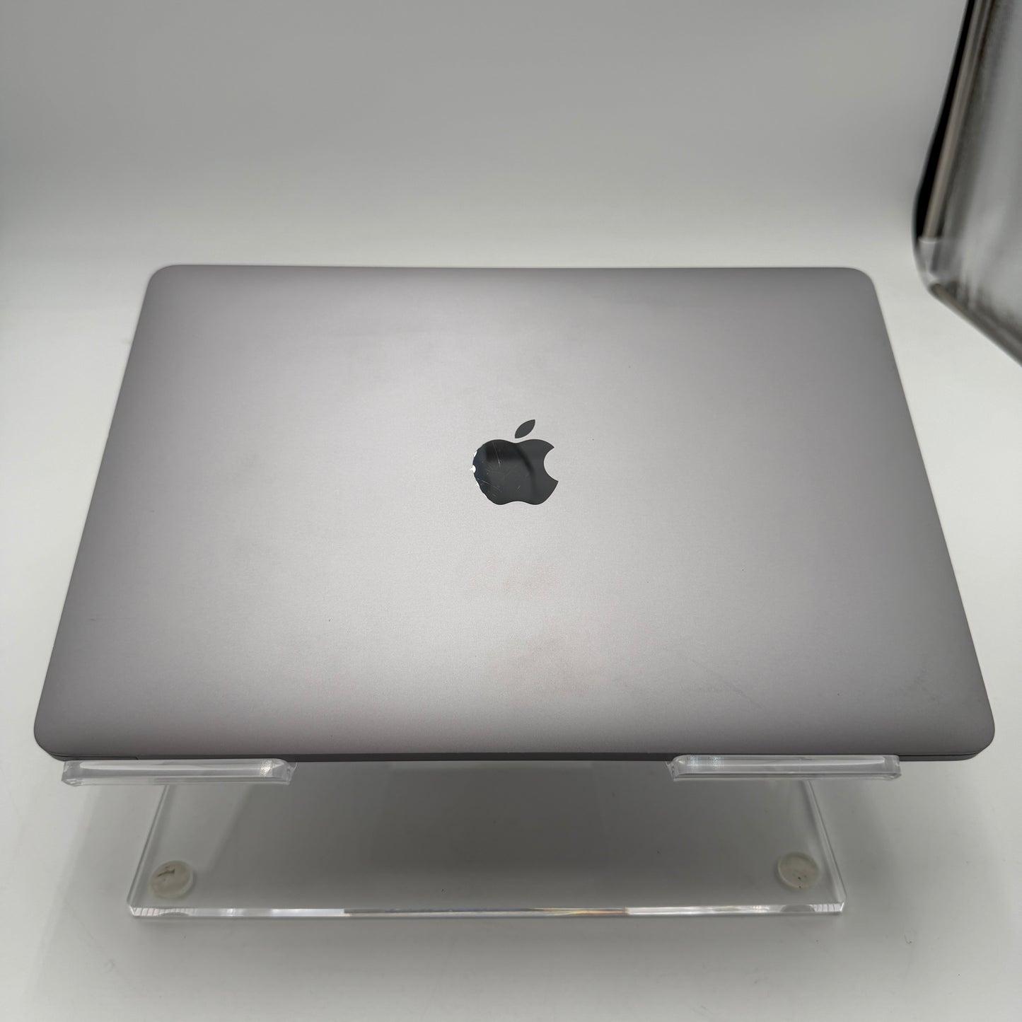 Apple MacBook Pro 13" A2338 2022 M2 8GB 512GB Space Gray 29 Cycle Count