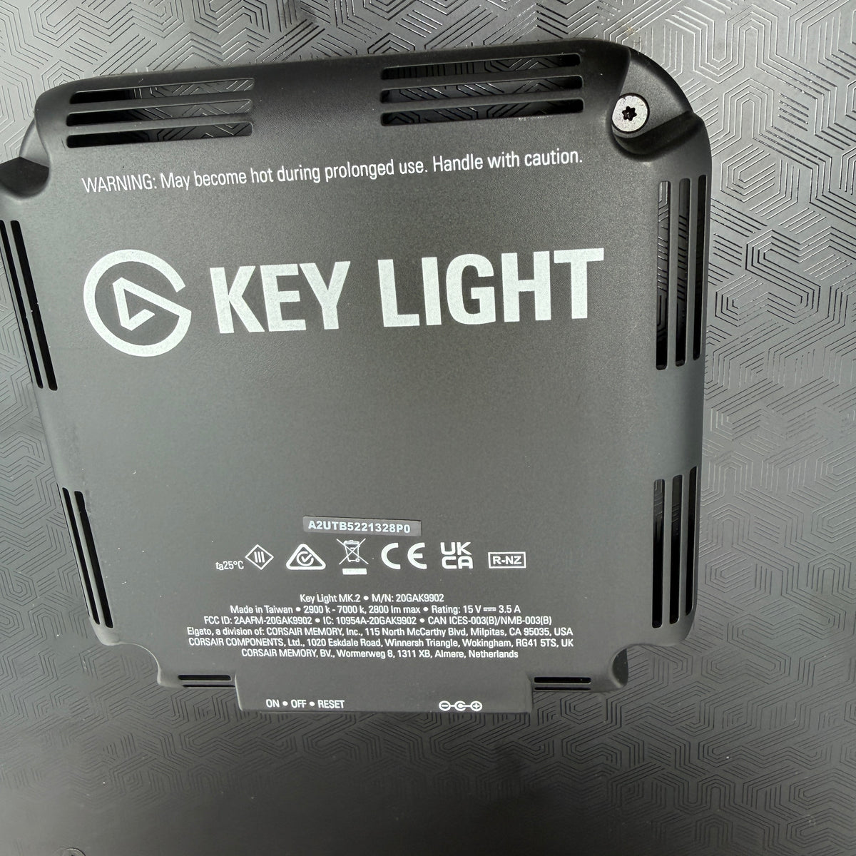 El Gato Key Light with Desk Mount - Black