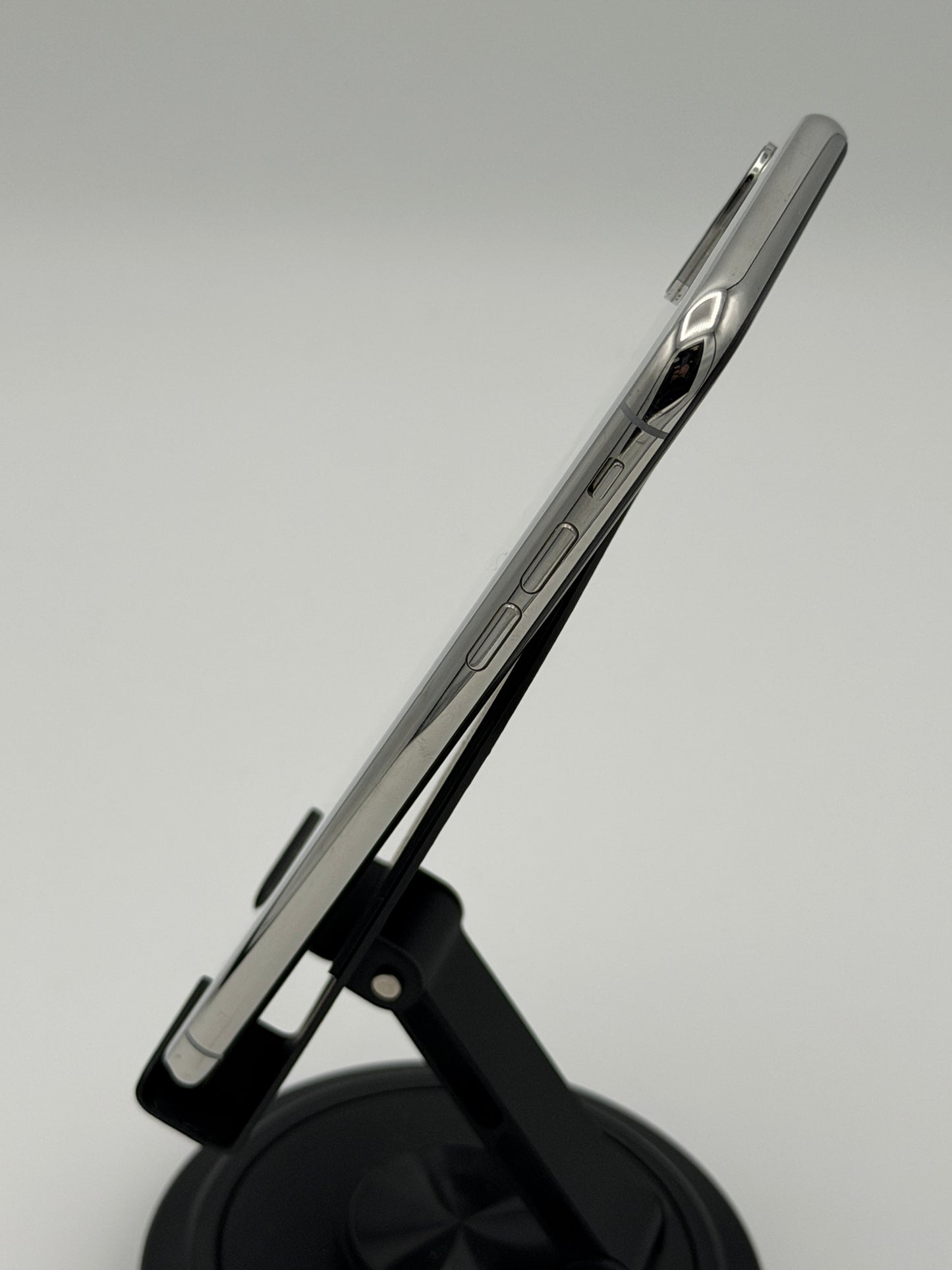 Apple iPhone X - 256GB - Used Good Condition - Unlocked - White