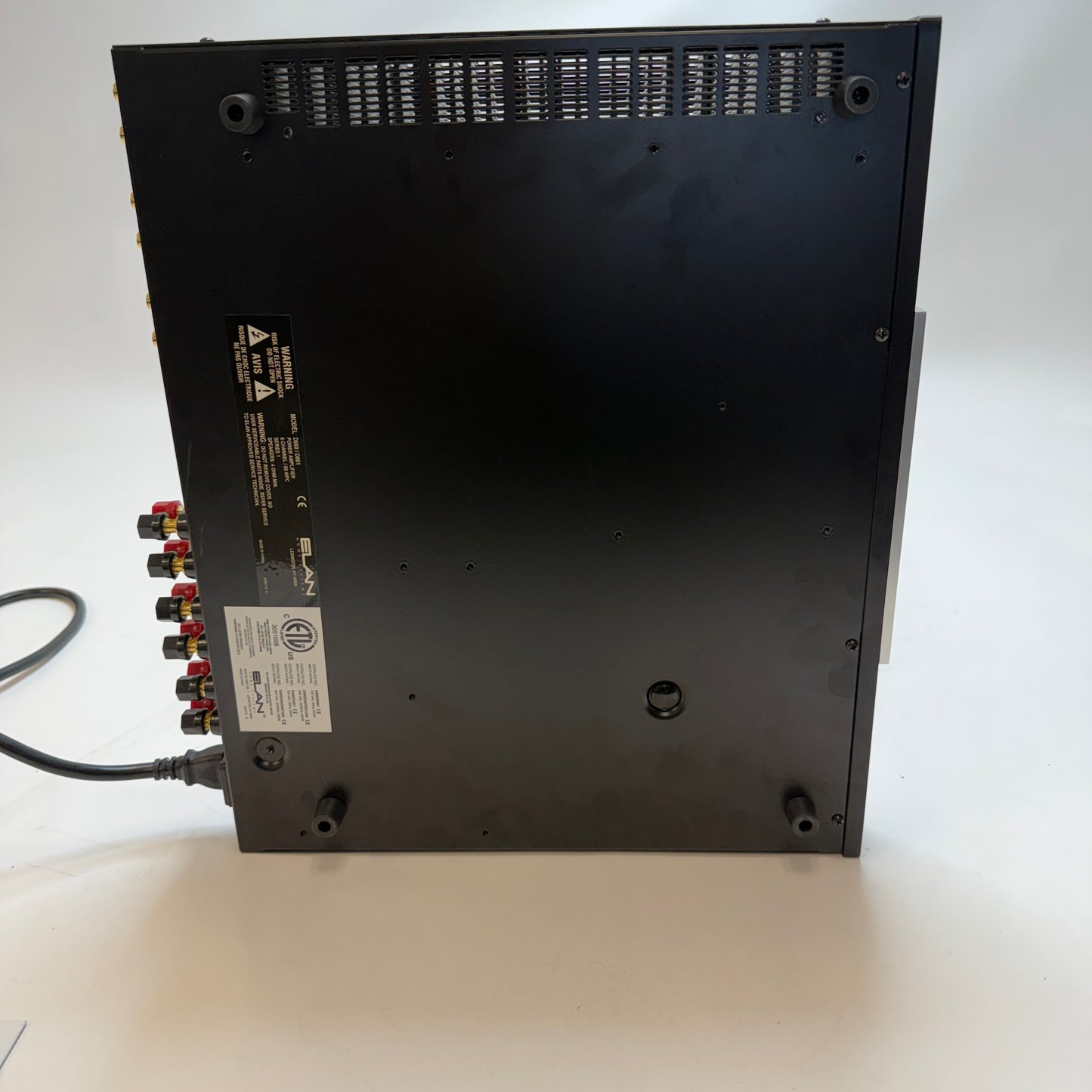 Elan D660/D661 6 Channel Digital Power Amplifier Black Used