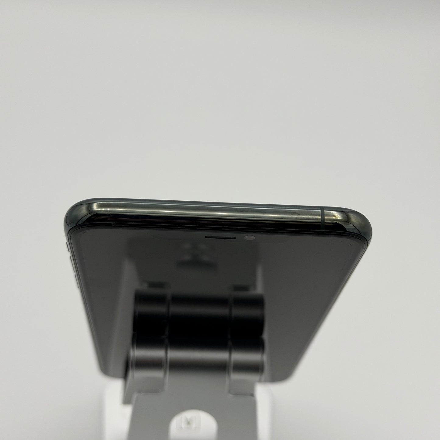 Apple iPhone 11 Pro Max 64GB Forrest Green Sprint Read
