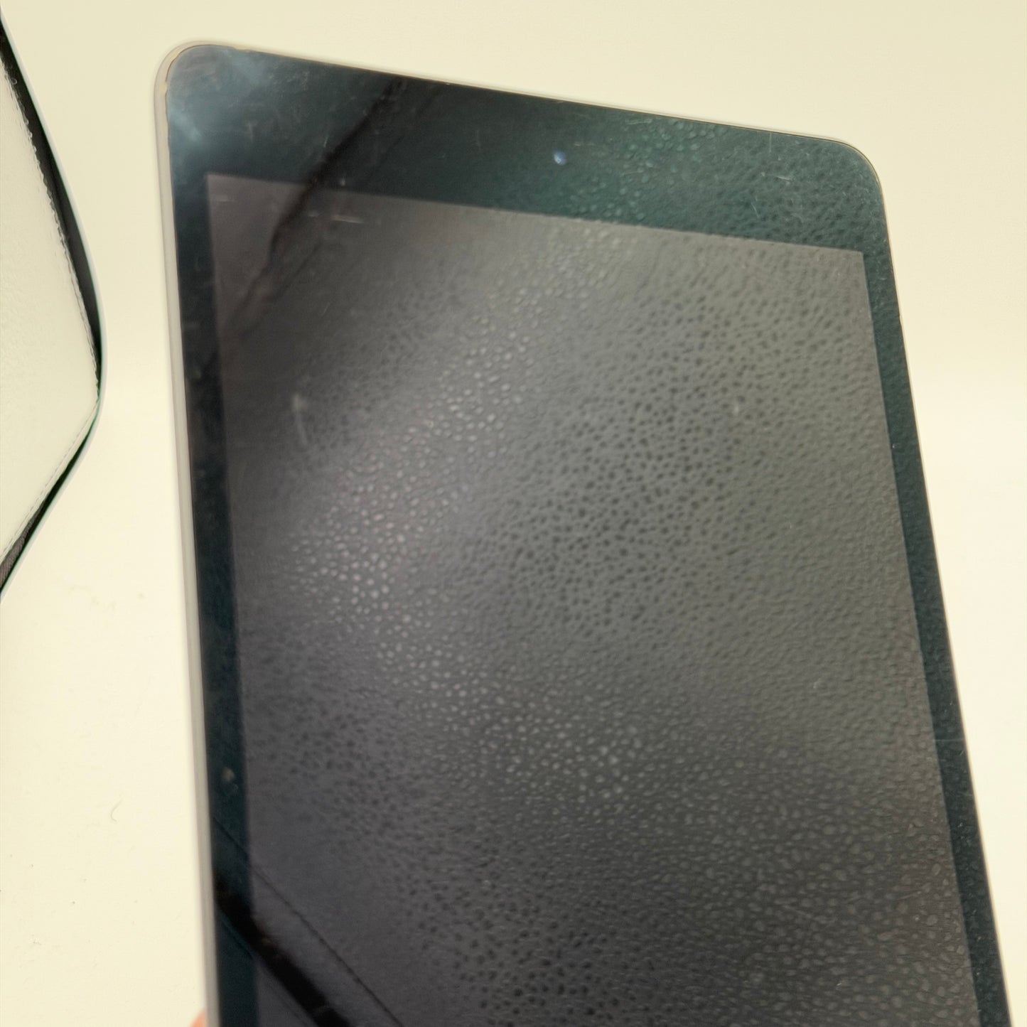 Apple iPad Mini 5th Gen A2133 64GB Wi-Fi - Space Gray