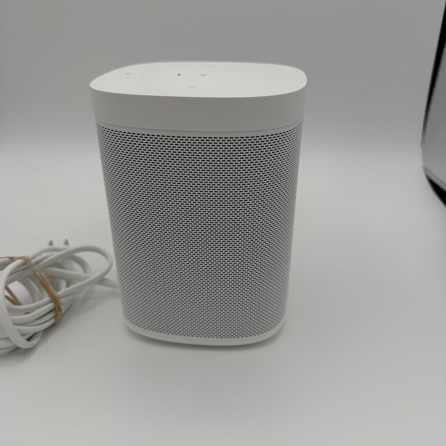 Sonos ONE Gen 2 S18 White Speaker Used Excellent Condition