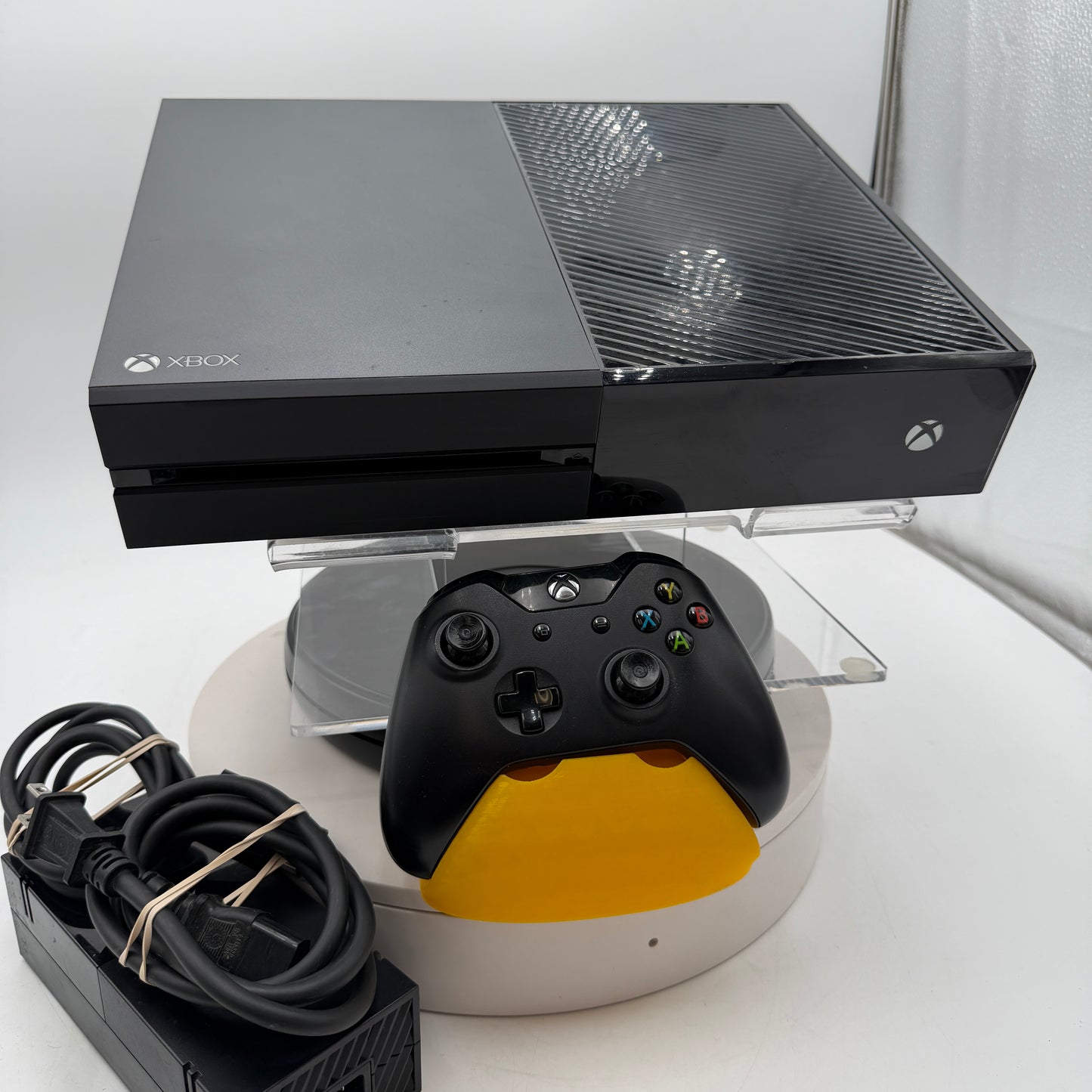 Microsoft Xbox One (1540) 2013 Video Game System Black