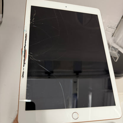 Apple iPad 6th Gen A1893 32GB WiFi Tablet Rose Gold READ