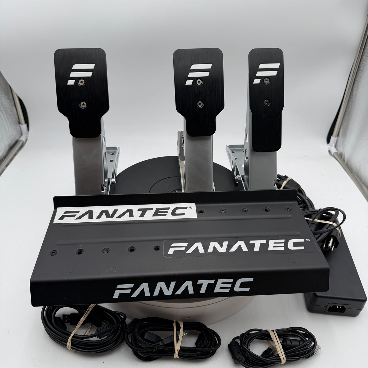 Fanatec GT SW Pro Steering Wheel Bundle with Modded Pedals & Clutch - Black