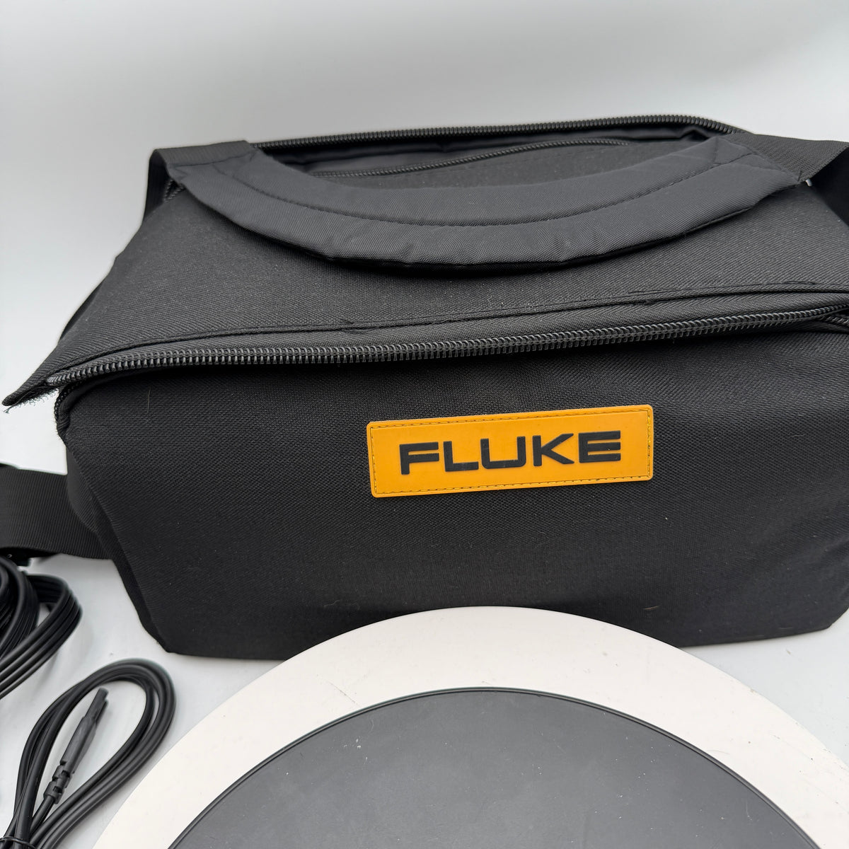 Fluke 1732 Three Phase Electrical Energy Power Logger Analyzer w accessories