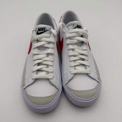 NWOB Nike Grade School Blazer Low '77 White Black Gym Red GS SIZE 4 DA4074-126