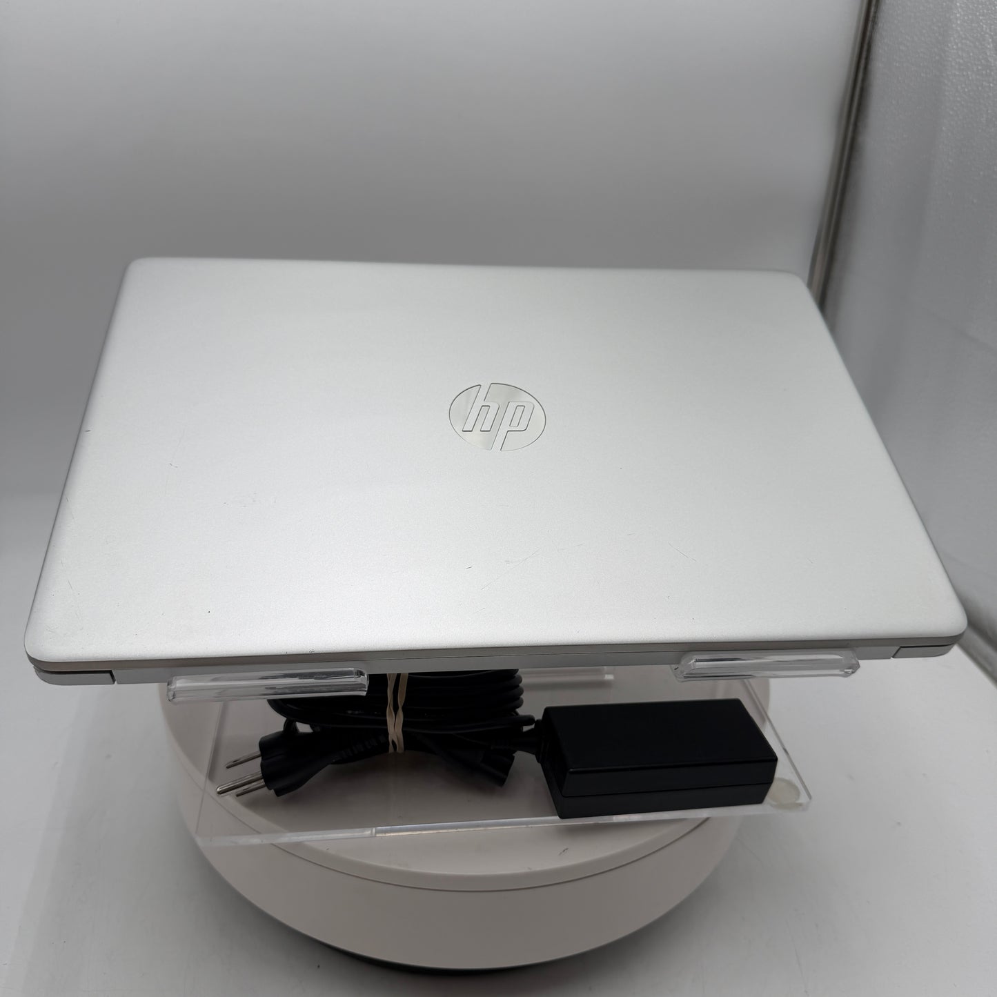 HP Laptop 15-dy2005tg 15-inch Intel Pentium Gold 8GB RAM 256GB Silver