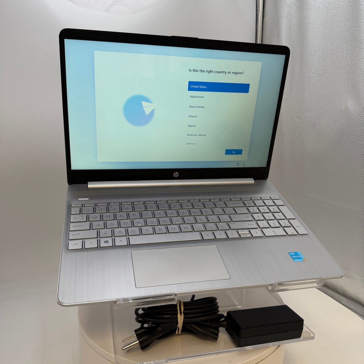 HP Laptop 15-dy2005tg 15-inch Intel Pentium Gold 8GB RAM 256GB Silver