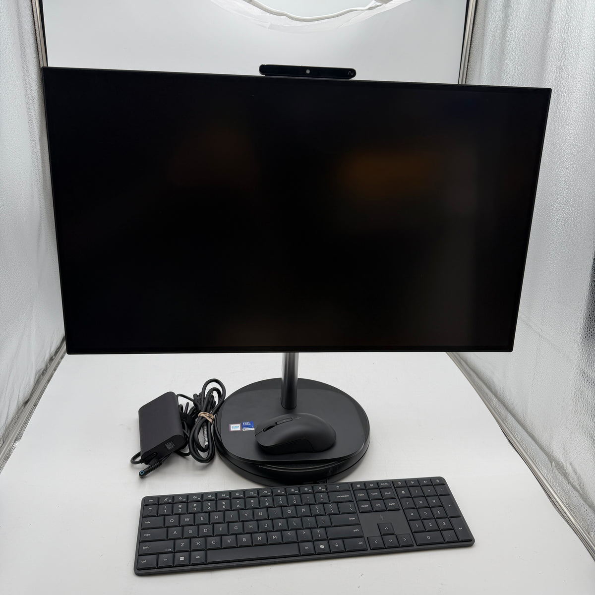 HP OmniStudio All-in-One AI Desktop Computer 16GB 1TB Ultra 7 Black