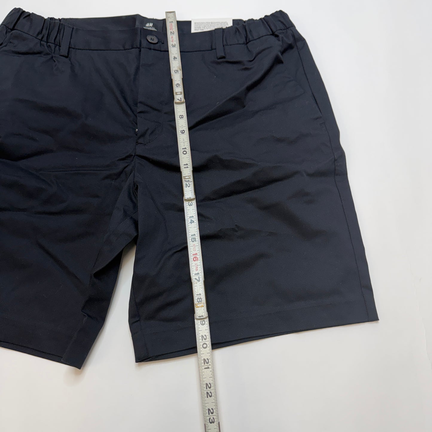 H&M Men's Black Chino, Shorts Large, Regular Fit, Mid Length, Flat Front