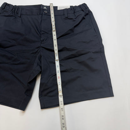 H&M Men's Black Chino, Shorts Large, Regular Fit, Mid Length, Flat Front