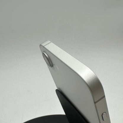 Apple iPhone 16e 128GB Unlocked