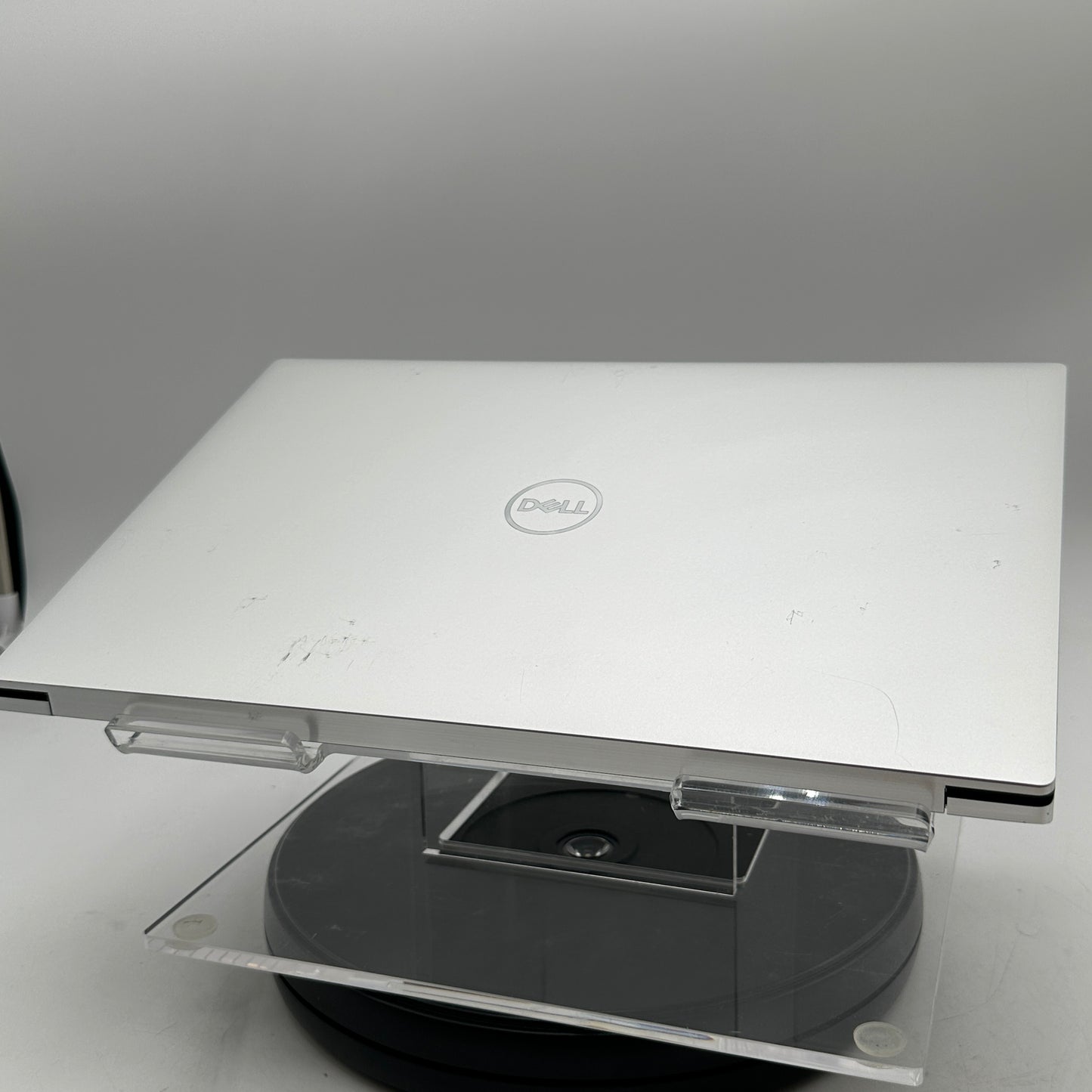 Dell XPS P91F Laptop 4050 i7-13700h 64GB 2TB