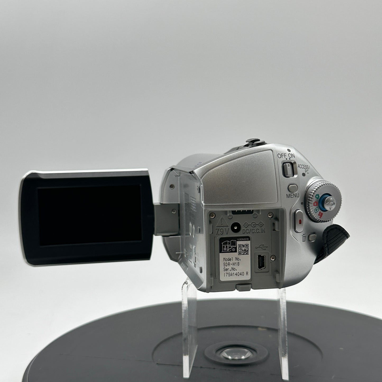 Panasonic SDR-H18 Camcorder